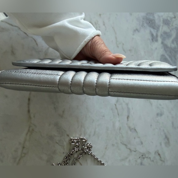 Prada Diagramme metallic long wallet - Picture 9 of 14